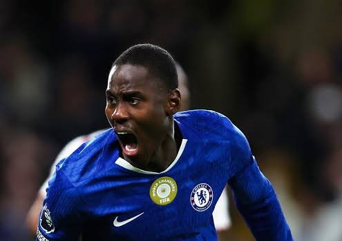 Defender Chelsea Gabung, Tembok Pertahanan Como Makin Tebal, Siapa Dia?