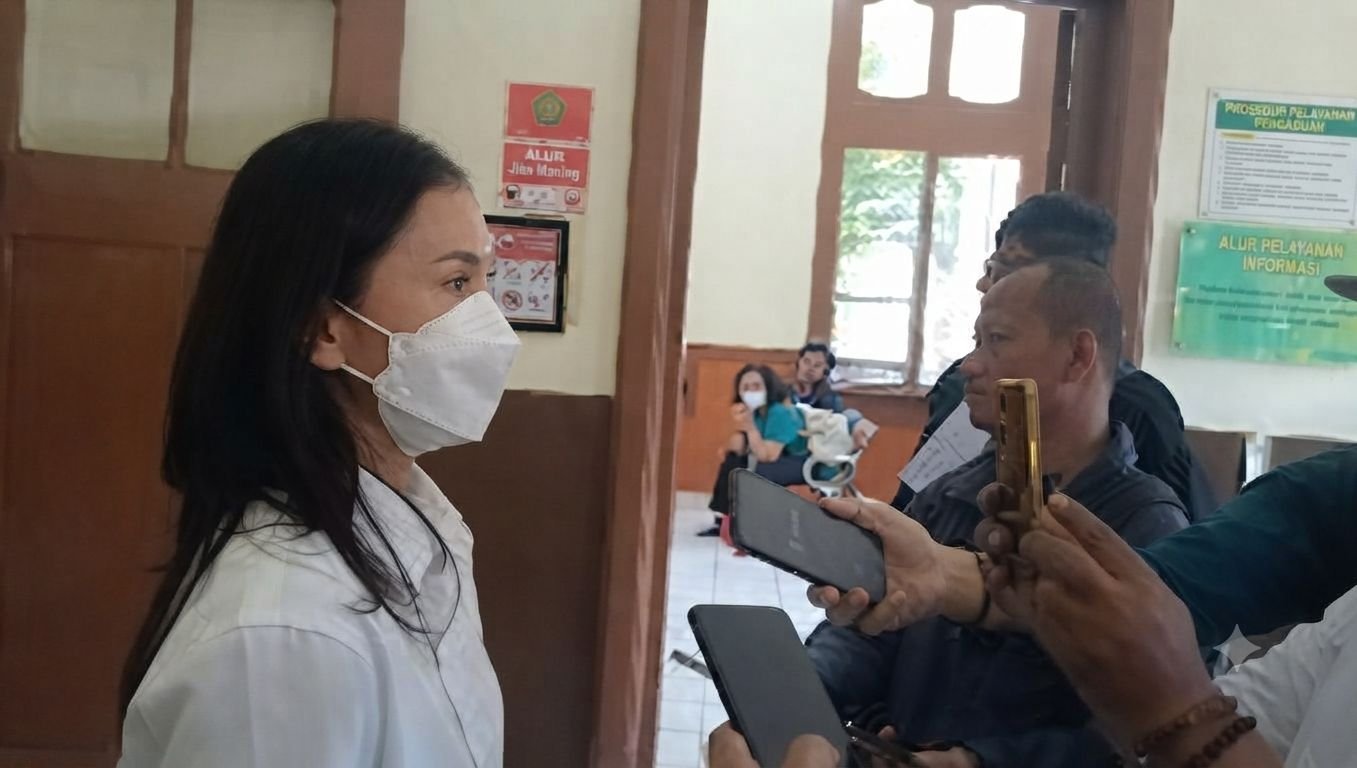 Sempat Lepas 25 Persen Saham Demi Damai, Fei Febriyanti Kini Duduk di Kursi Terdakwa Dugaan Penggelapan Rp1,05 Miliar