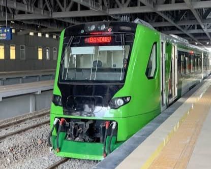 Bukti PLN dan KAI Serius Berkolaborasi: Gulirkan Elektrifikasi Kereta, Siap Sulap Feeder Whoosh Jadi Berbasis Listrik