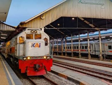 Nataru 2025-2026: Ratusan Ribu Penumpang Manfaatkan Commuter Line, Ini Stasiun Tersibuk