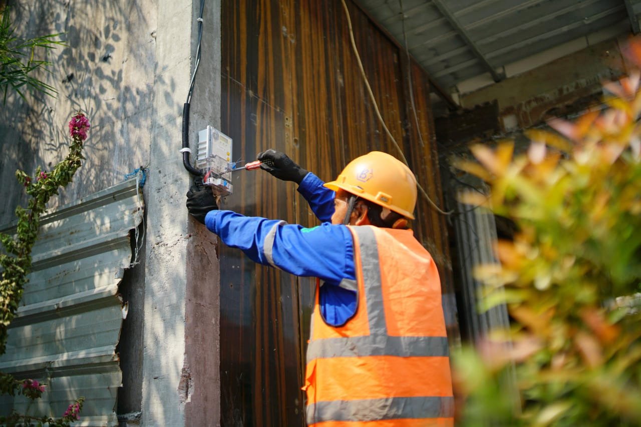 Light Up The Dream Terus Bergulir, Giliran Ratusan Rumah Terang Benderang, PLN Ungkap Lokasinya