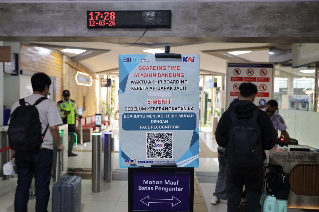 Masa Angkutan Idul Fitri: Akibat Telat Tiba di Stasiun: 10 Penumpang Tertinggal Kereta, KAI Kasih Penjelasan